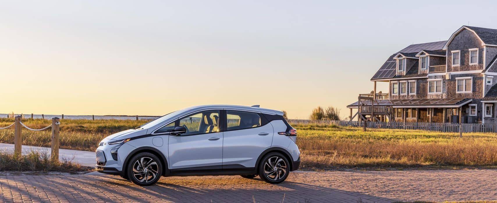 Do I need to return an EV rental car with a full charge?